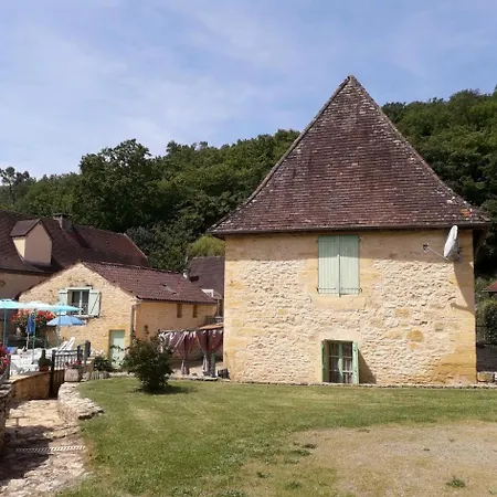 Maison Alexia Piscine Partagee Proche De Sarlat